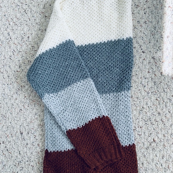 Knit sweater - Picture 4 of 4